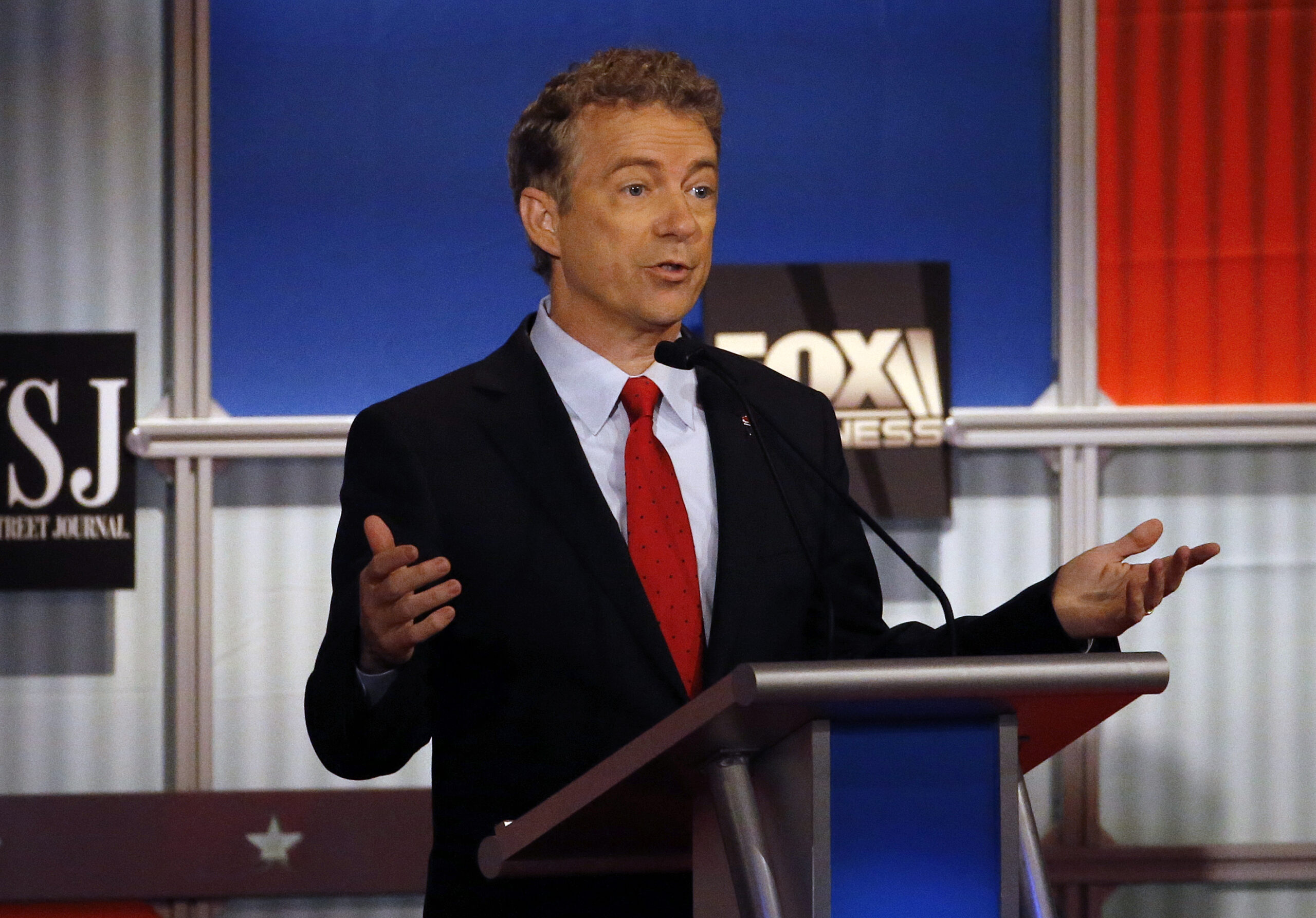 Paul takes his message on defense spending to Iowa