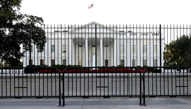 In a series of Saturday tweets, the Secret Service said they responded to reports of a man who shot himself near the White House and that no other injuries were reported in connection to the incident. (AP Photo/Carolyn Kaster, File)