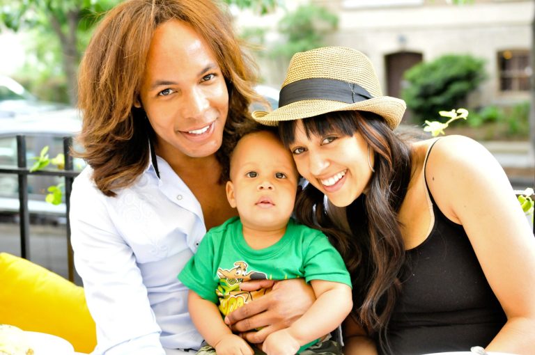 Sightings: Tia Mowry brunches at Napoleon