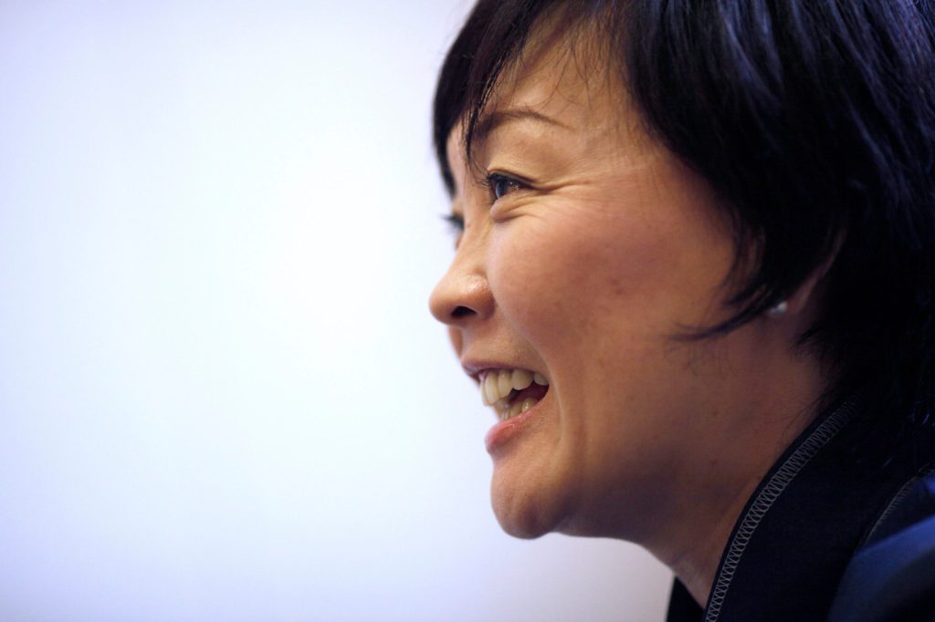 Japan’s first lady says husband helps with chores
