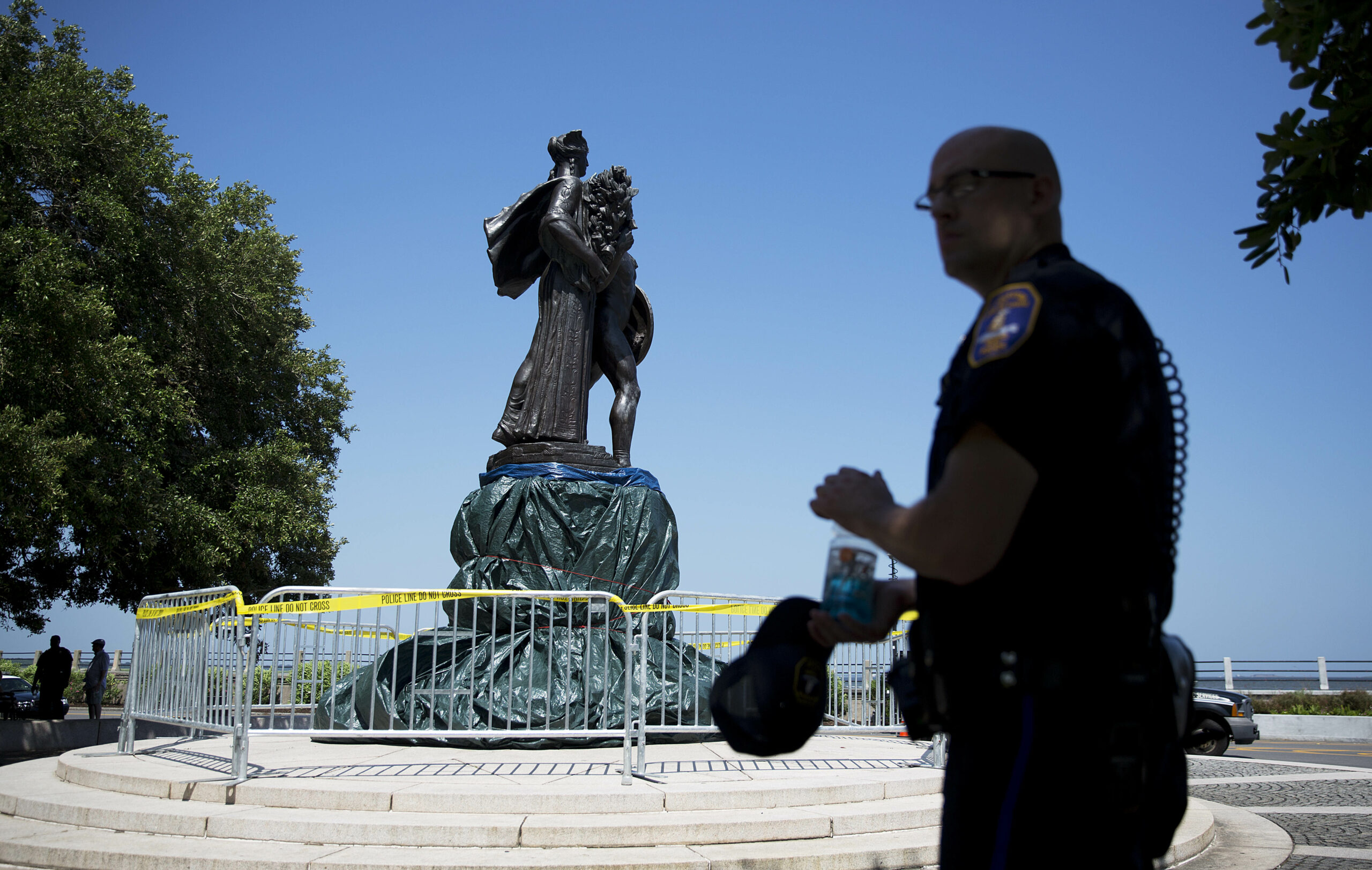 ‘Black lives matter’: Confederate memorial vandalized after Charleston shooting