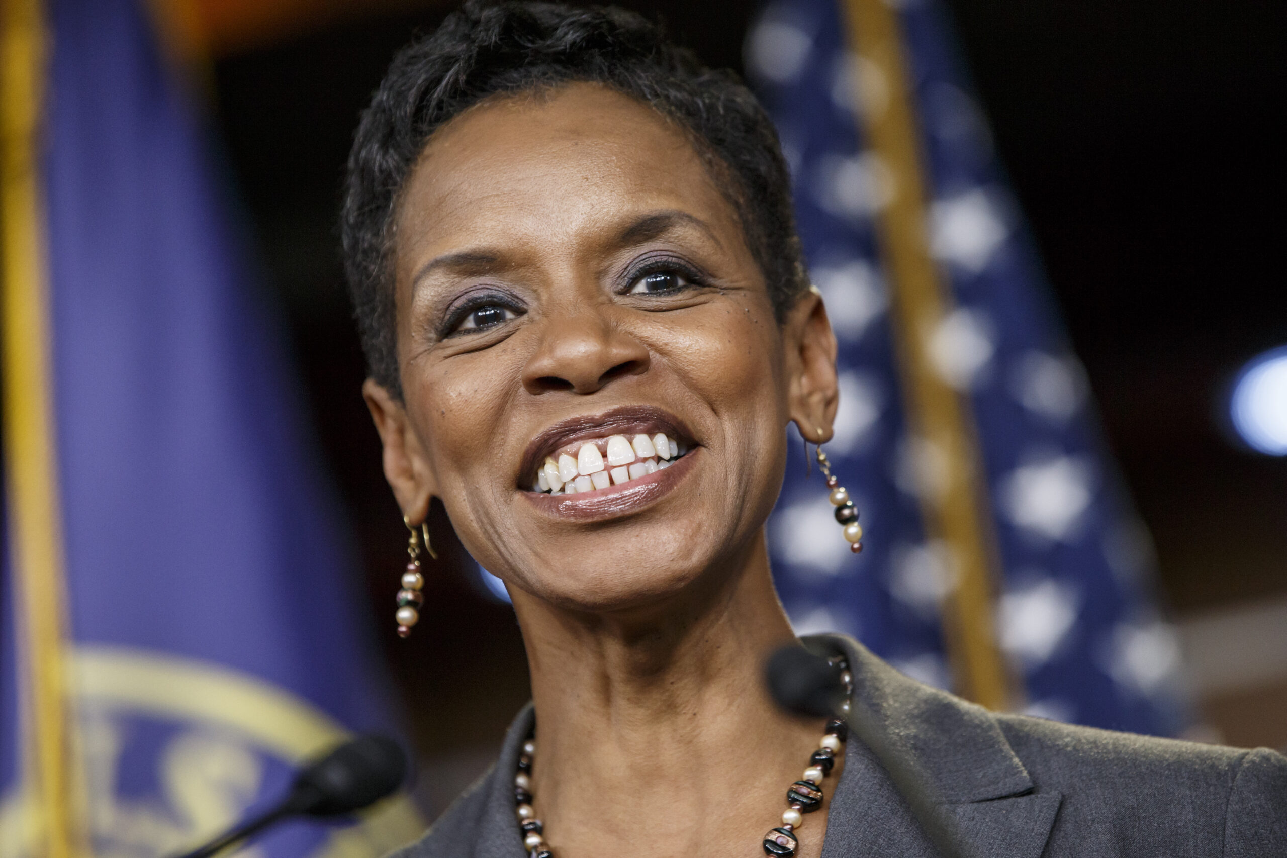 Maryland GOP hopes to benefit from Democratic Senate battle