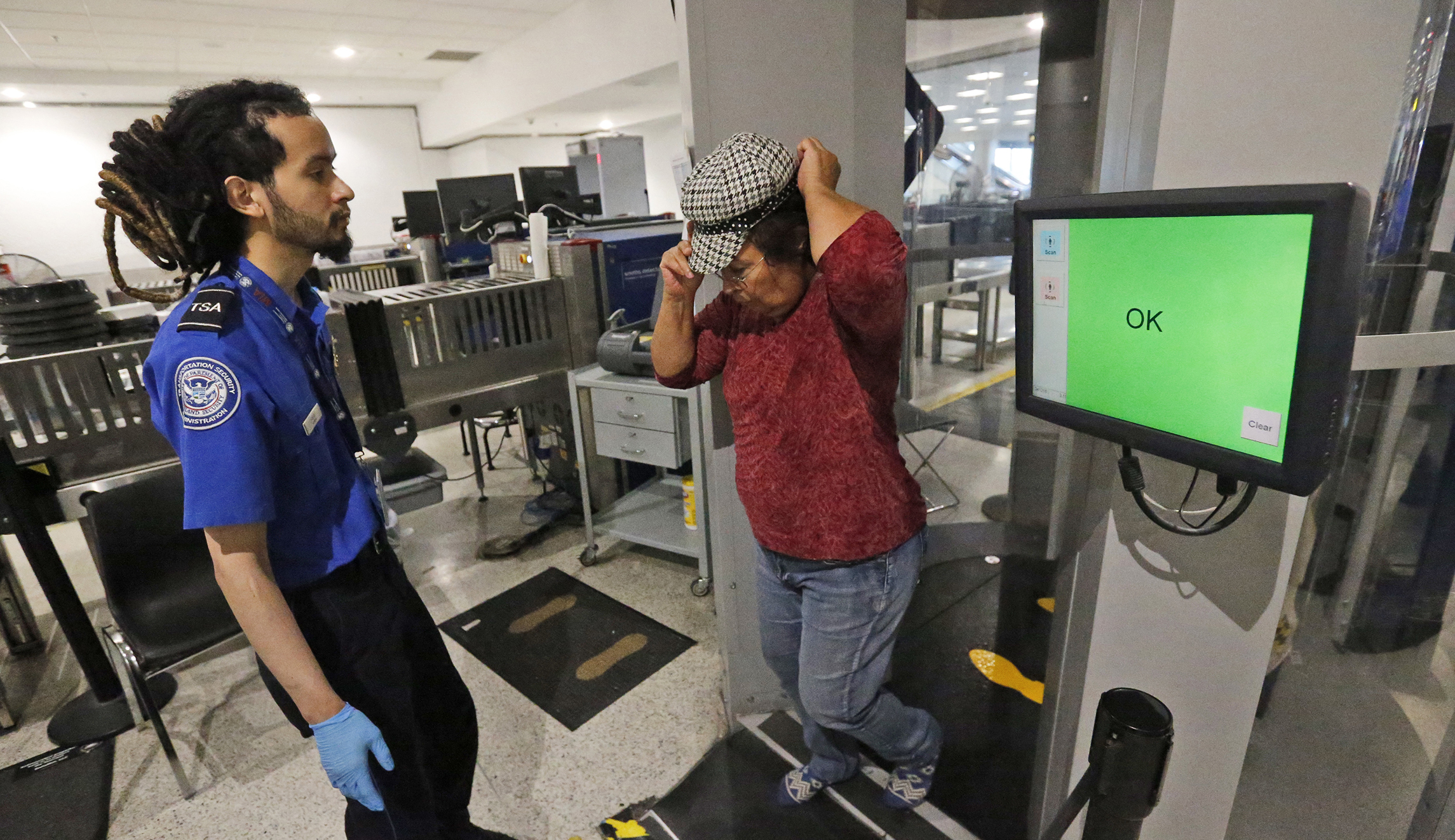 TSA on pace to seize record number of guns at airport checkpoints