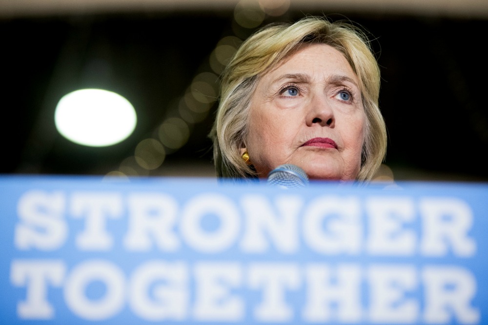Emails: Clinton met with Wall Street exec about policy in China