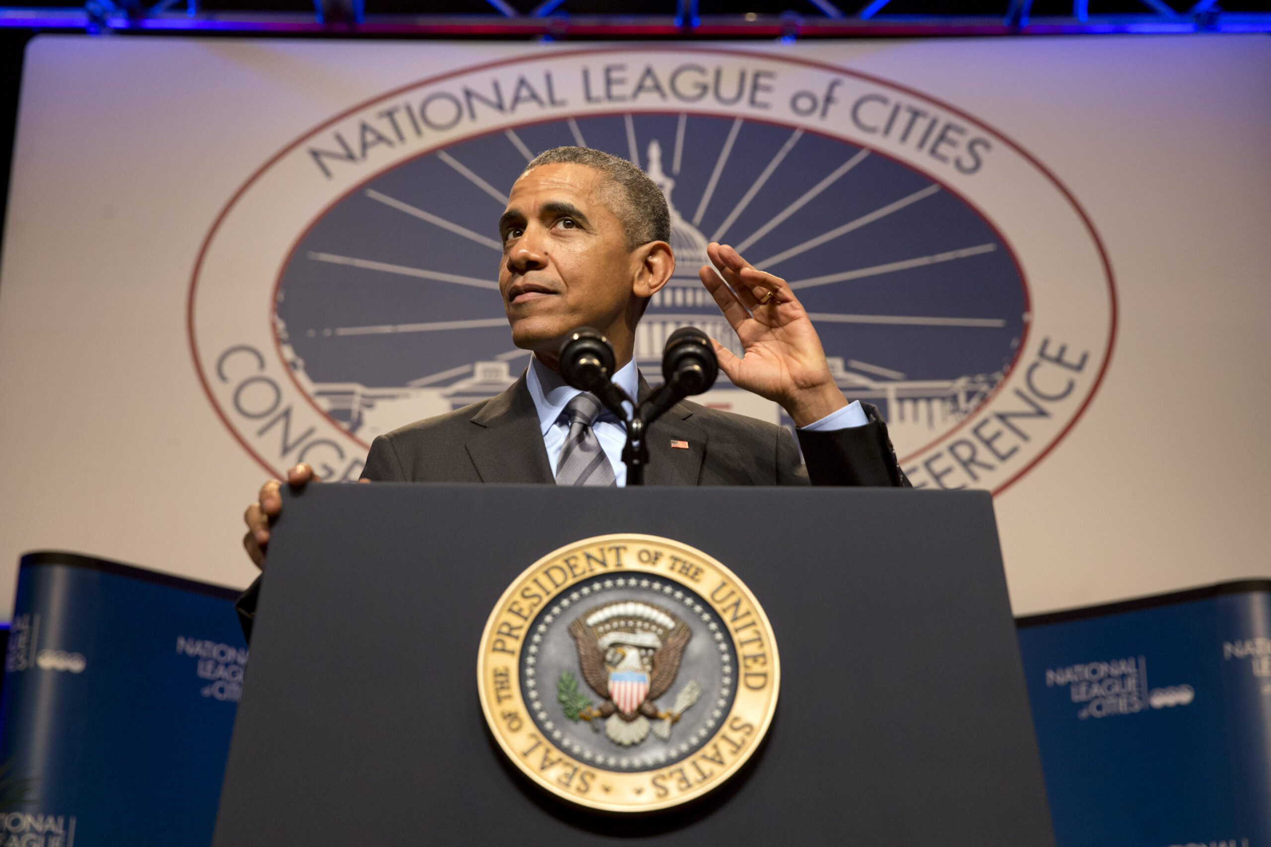 Obama brain trust to lay out local plans for energy and environment