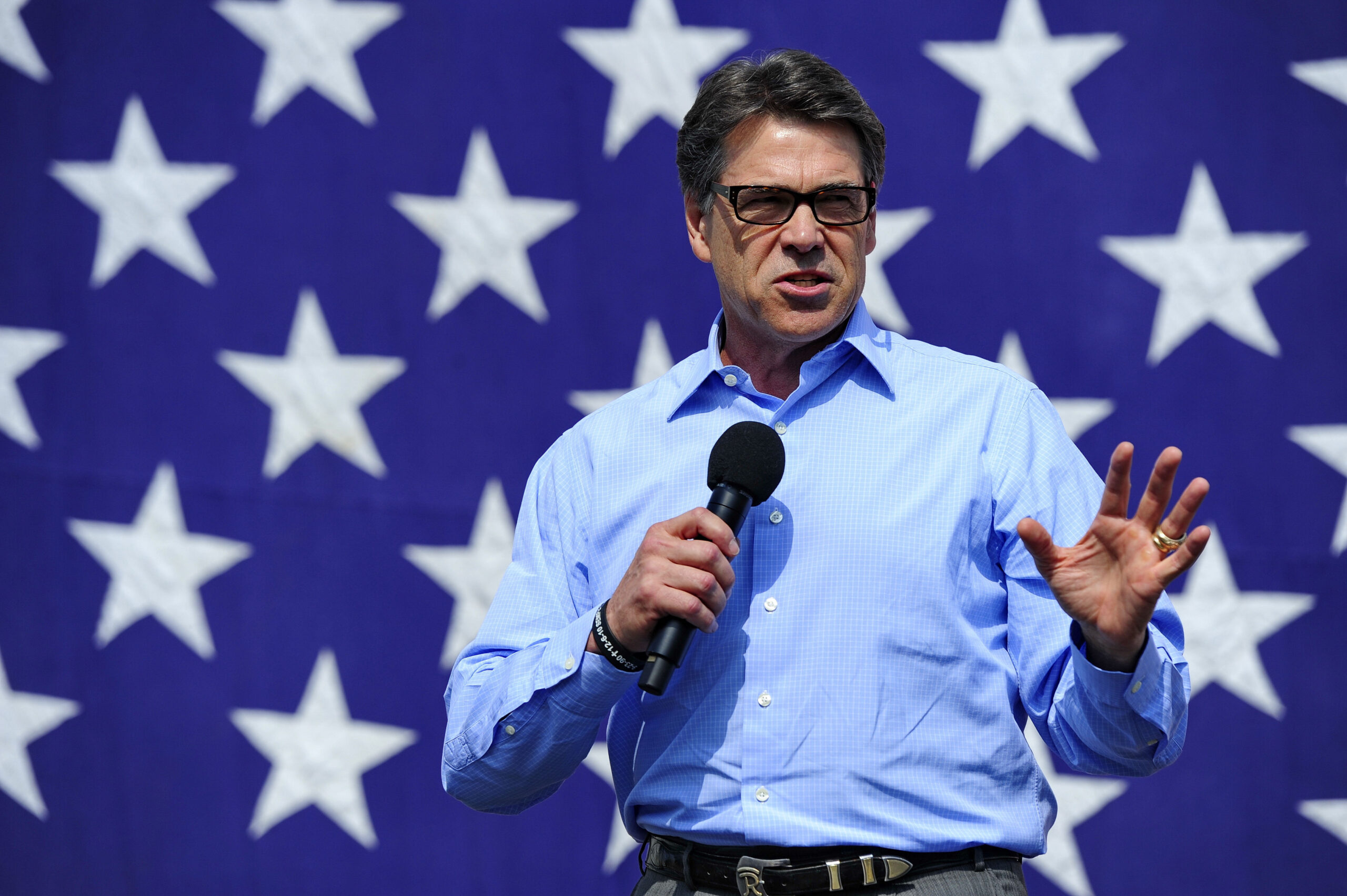 Gov. Rick Perry to visit South Carolina next month