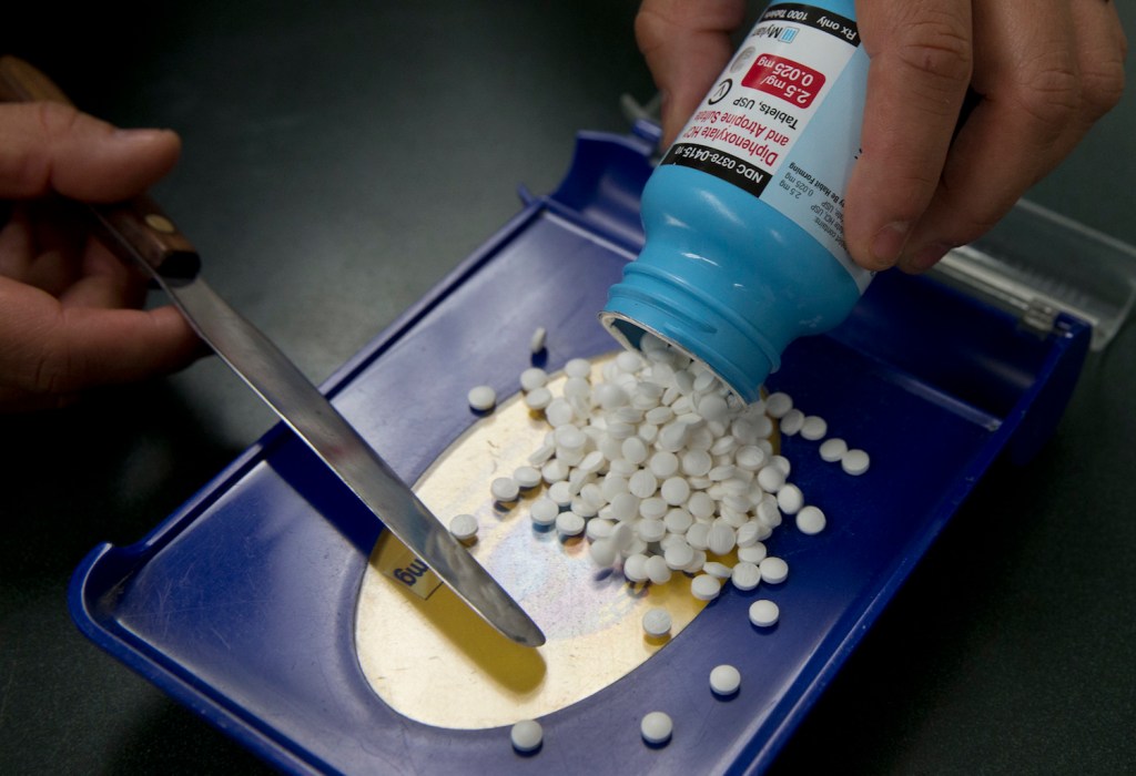 Senators push Trump administration move on high drug prices