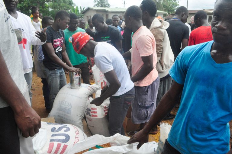 Food deliveries in Sierra Leone to fight Ebola