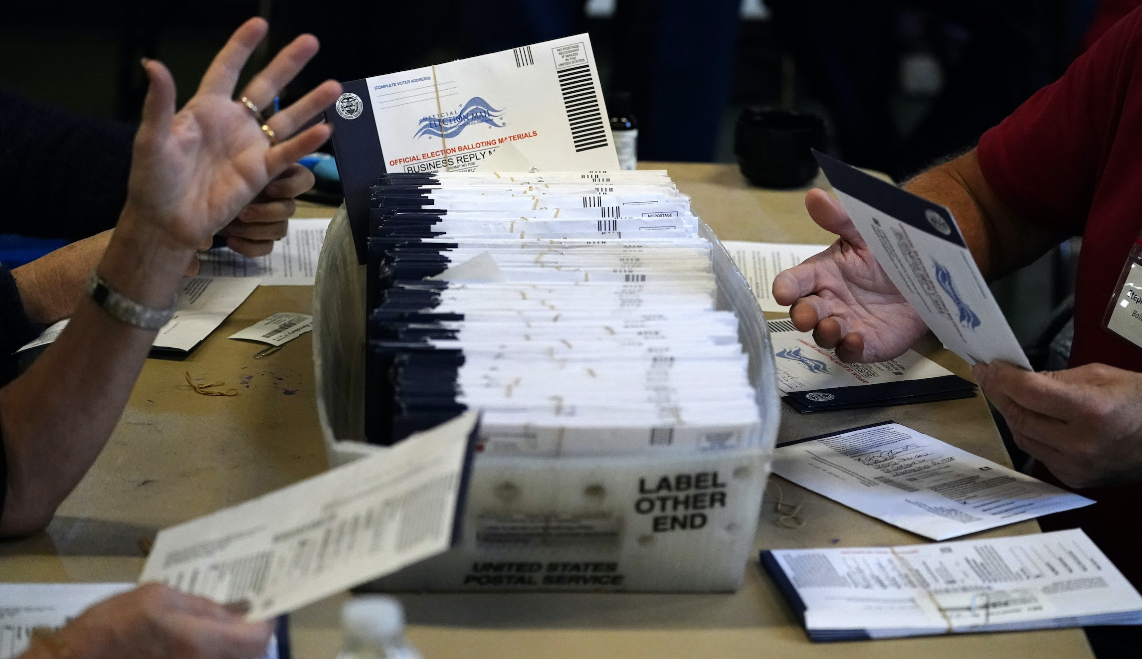 Plan to end absentee ballot curing advances at Wisconsin Capitol