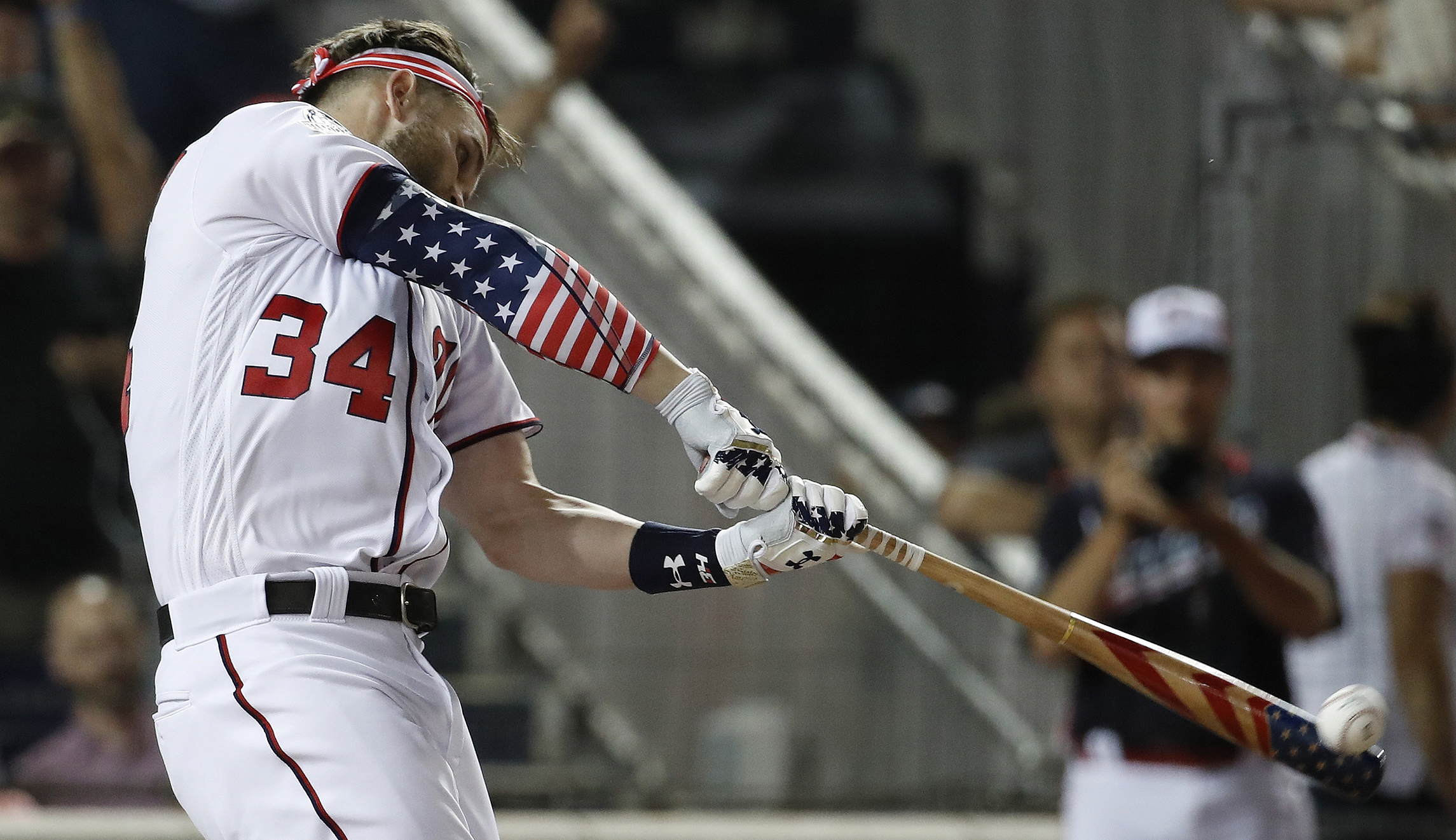 Go to a baseball game (and take your kids)