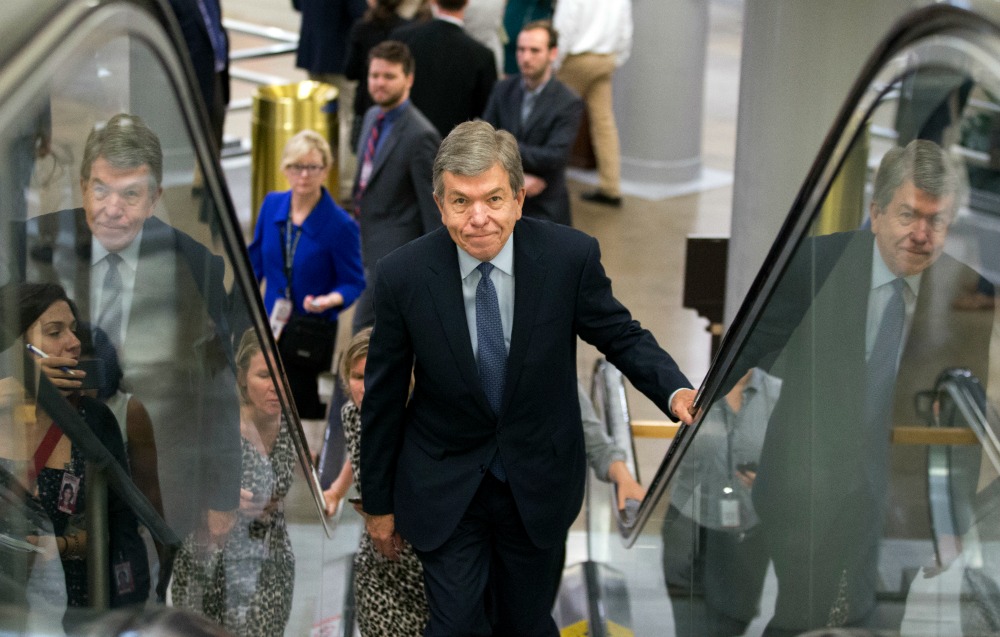 Twitter ban for man who tweeted death threats to senators