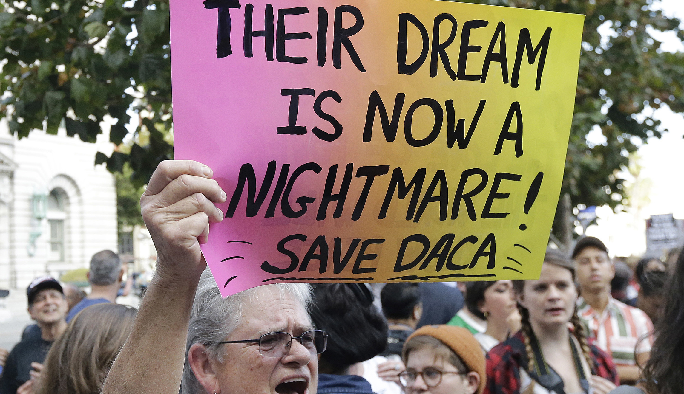 White House: Trump wants a deal to keep Dreamers in the US, do Democrats?