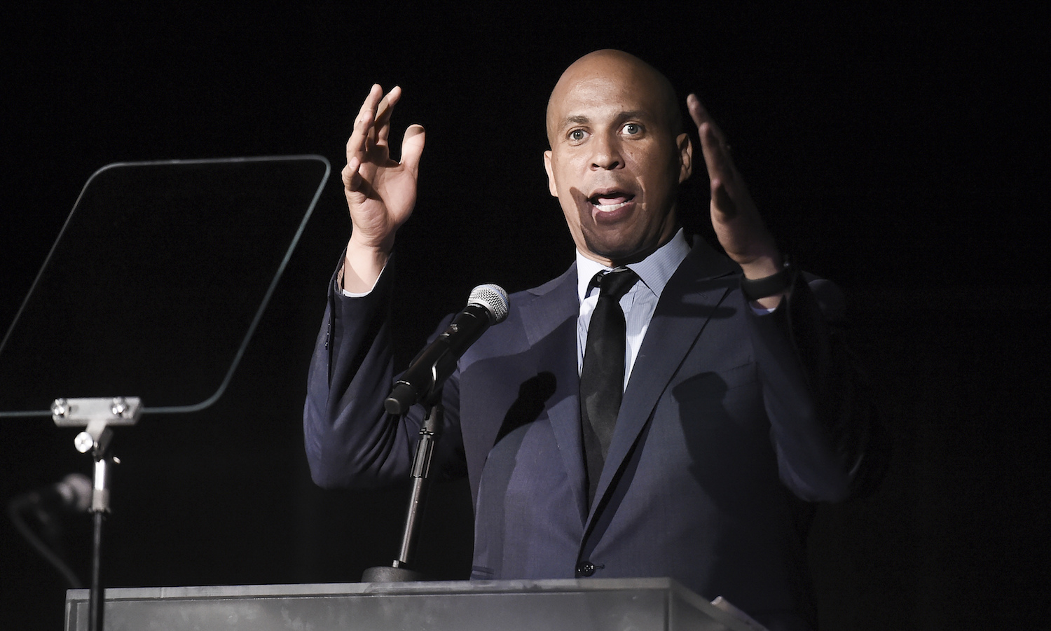 Cory Booker: ‘I’m not going to rush to impeachment’