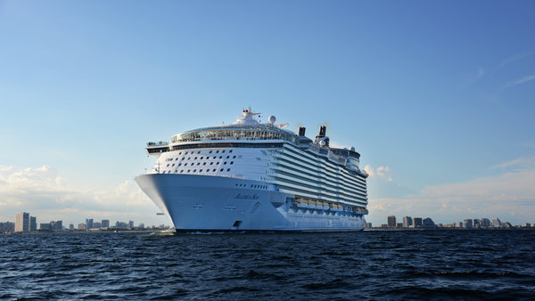 NY Times: Too big to sail? Cruise ships face scrutiny from Congress