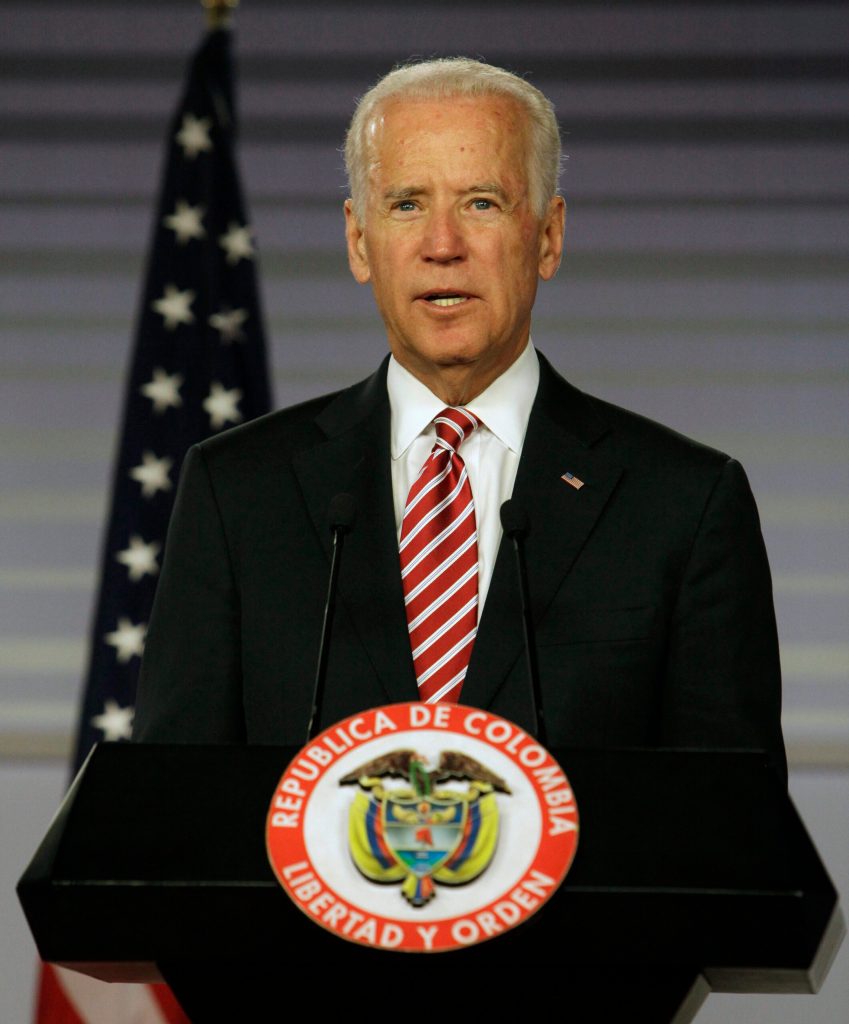 Biden commends Ukraine’s president on peace plan