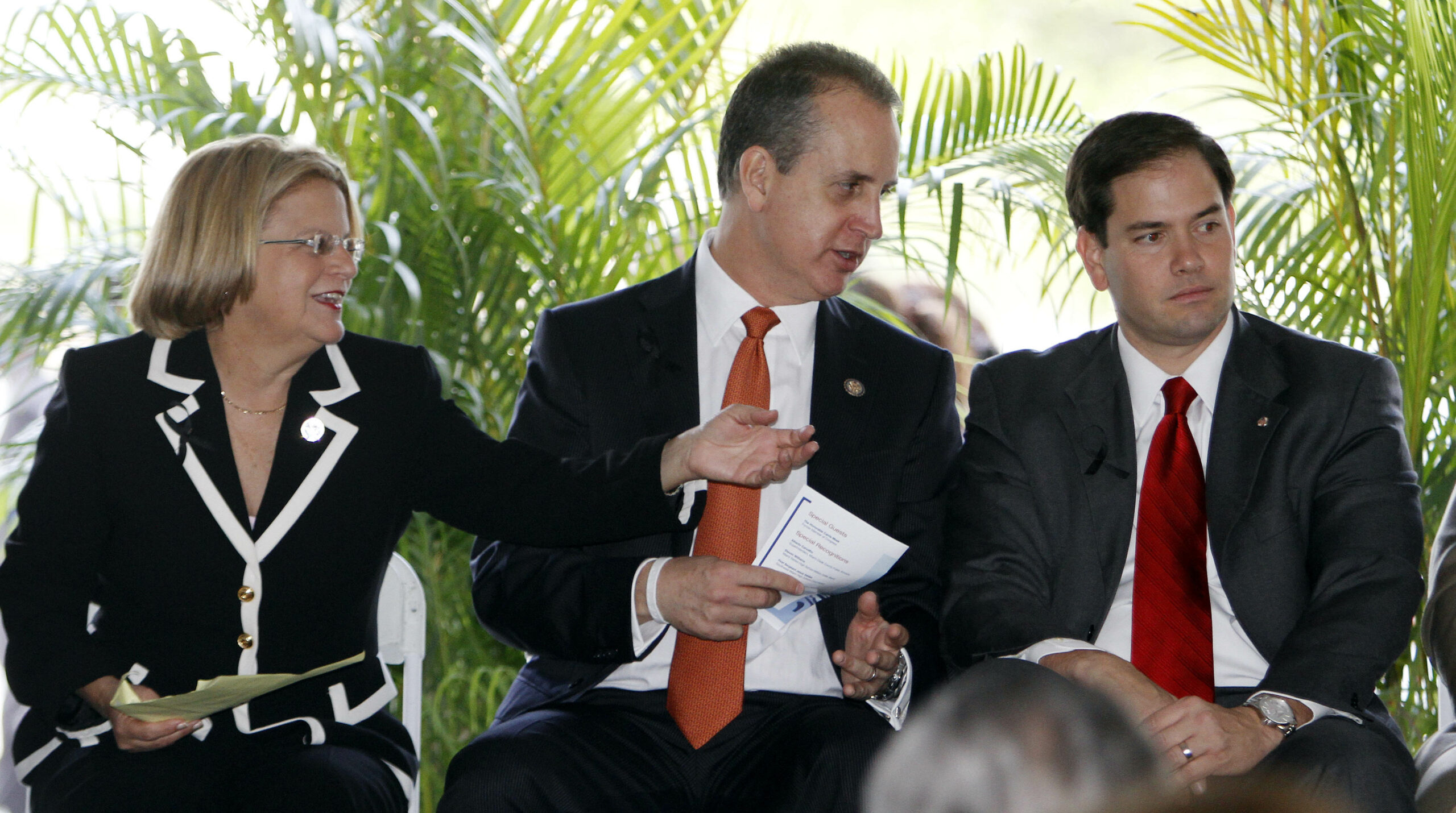 Rubio campaigns with brother, touts VA reform