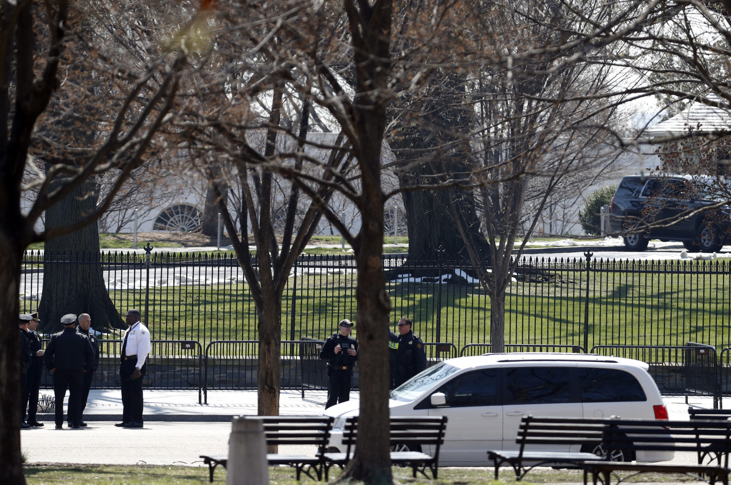 Secret Service fires two agents over White House security breach: report