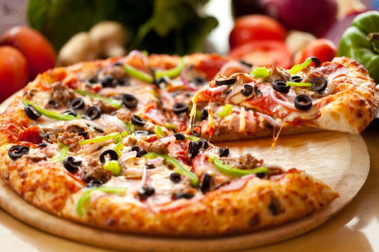 It's near unanimous among the mainstream media and the American Left that a pizza shop should be required by the state to cater a gay wedding, or lose their livelihood. (iStock)