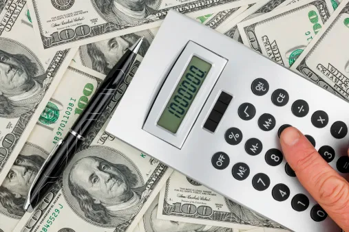 Defense contractors make three times private sector wages, numbers show