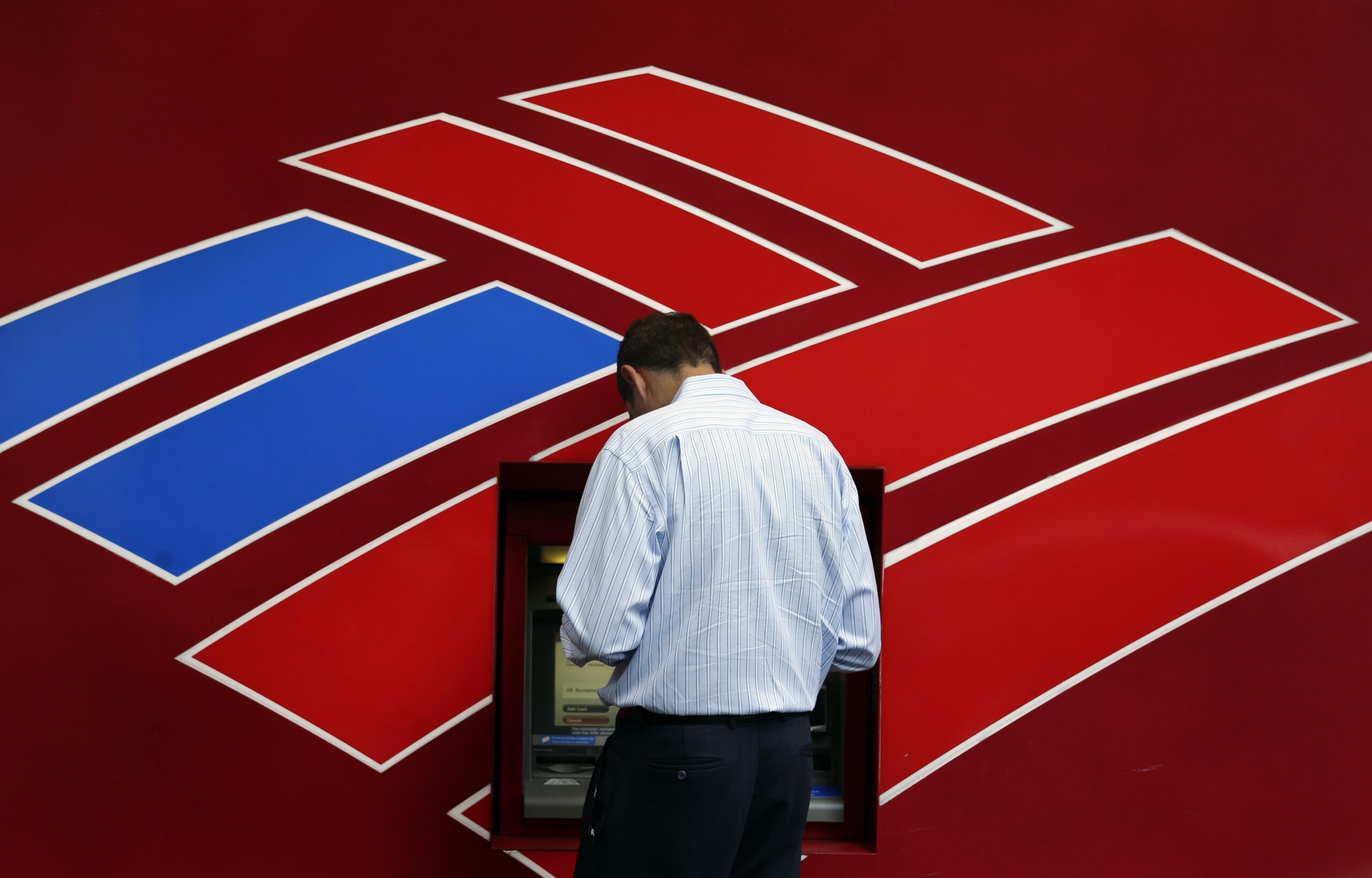 Earns Bank of America