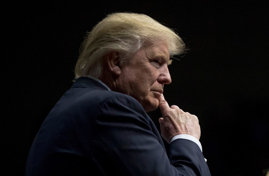 With early supporters, Trump faces loyalty test