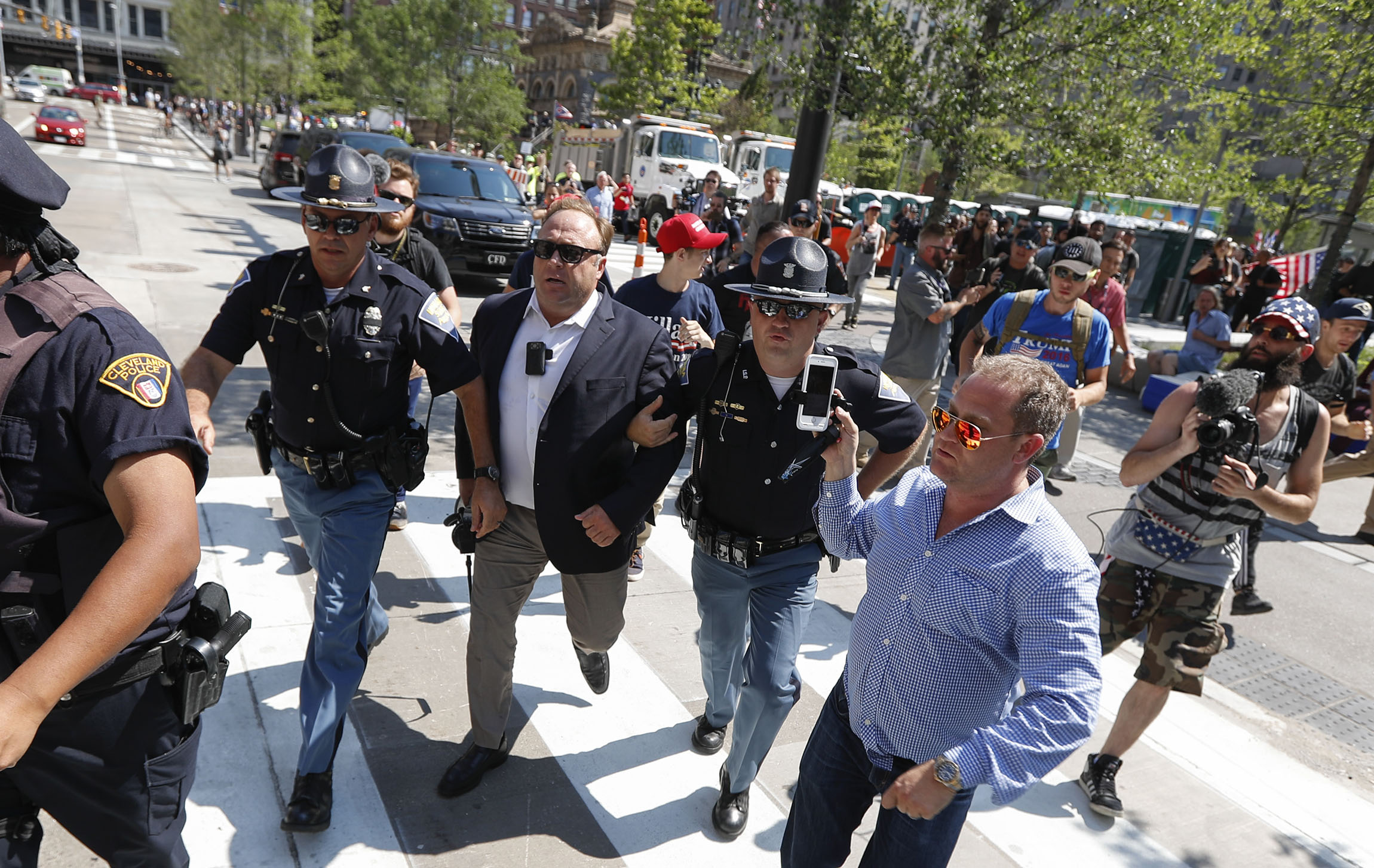 Attorney argues Alex Jones ‘playing a character’ in child custody trial