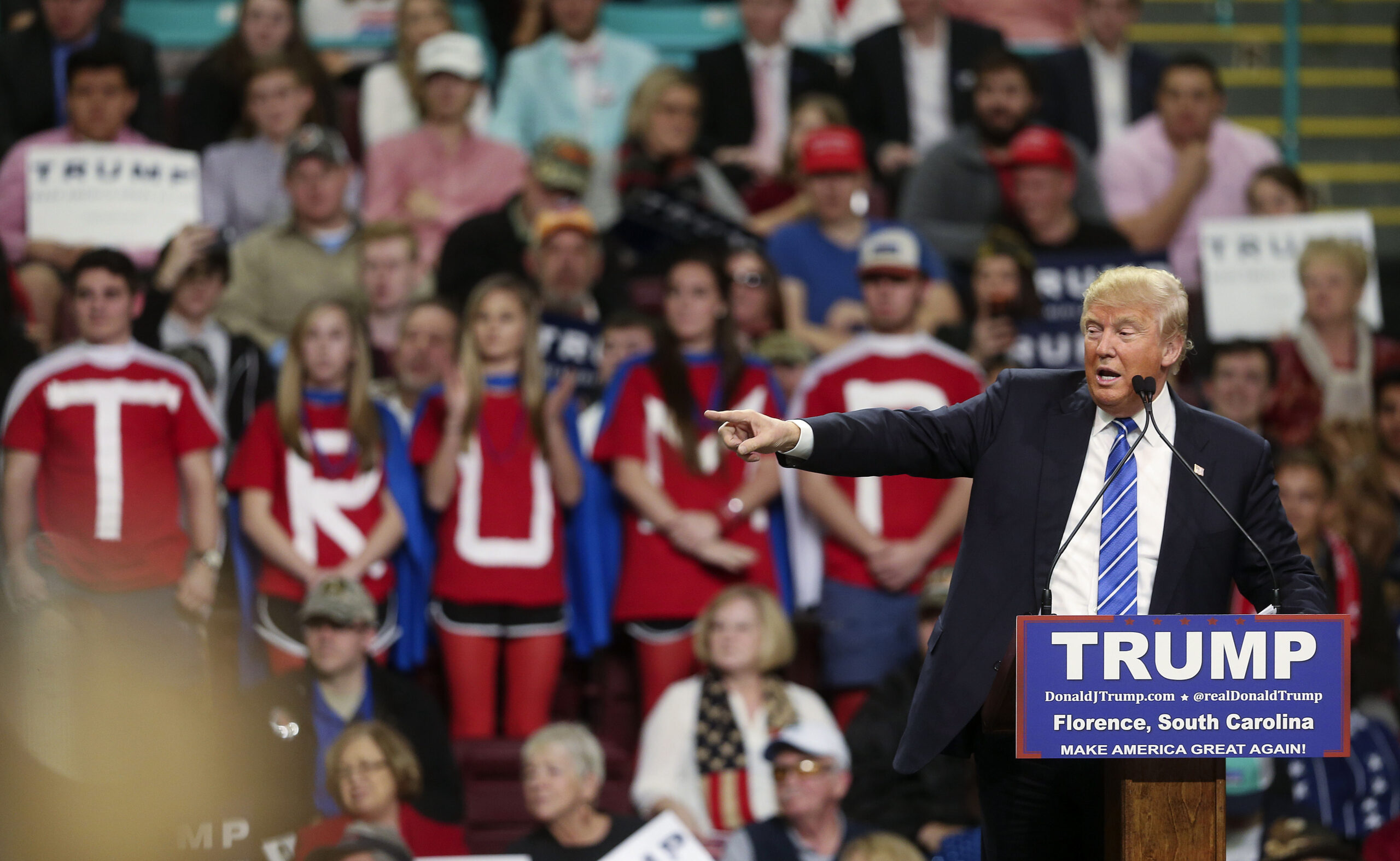 Trump promises to fight New Hampshire’s drug epidemic — by building a wall in Arizona