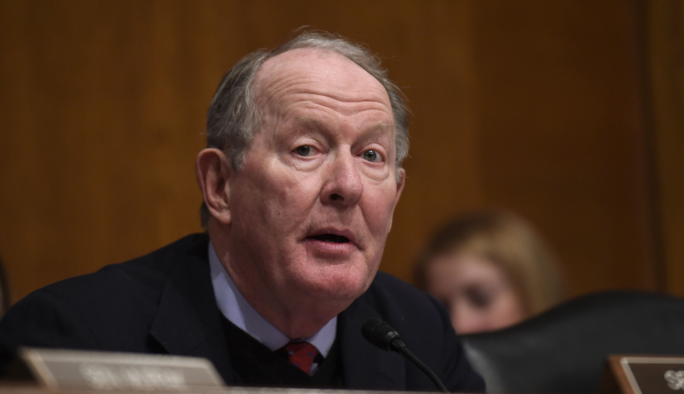 Senate starts bipartisan effort to overhaul Obamacare