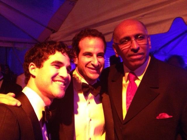 Michael Steele gleeks out with ‘Glee’ stars