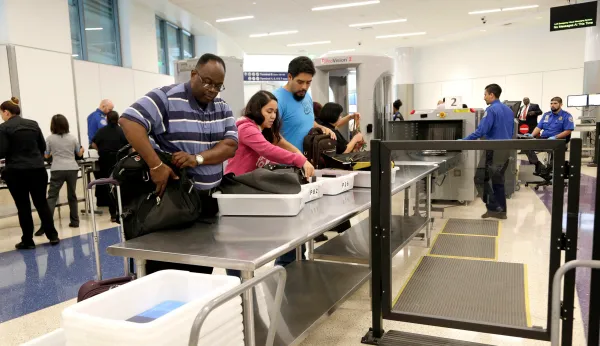 TSA likely to see record airport screenings during Thanksgiving week