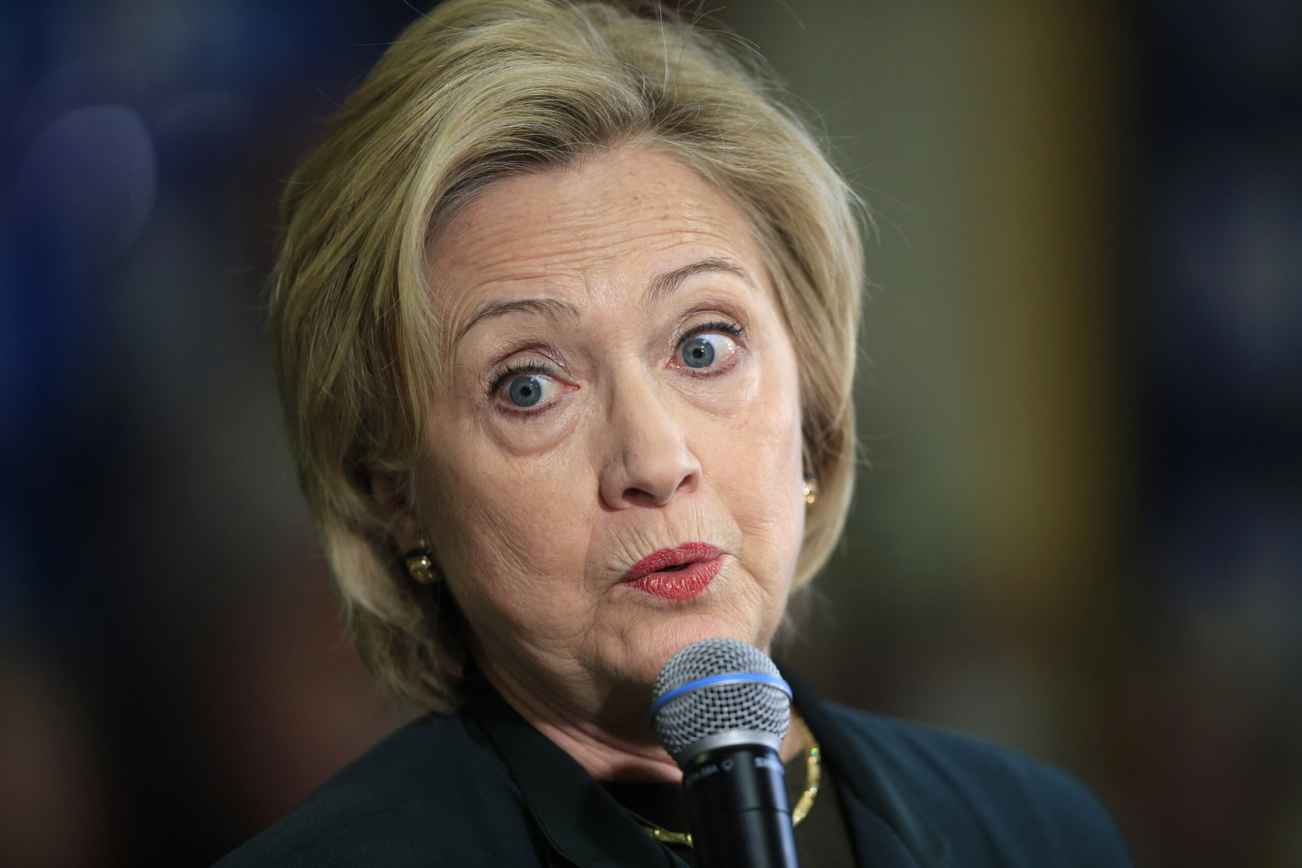 Clinton calls on Justice to investigate ExxonMobil