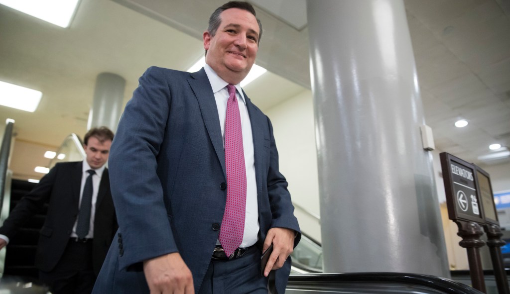 Conservatives push for Obamacare mandate repeal in tax bill