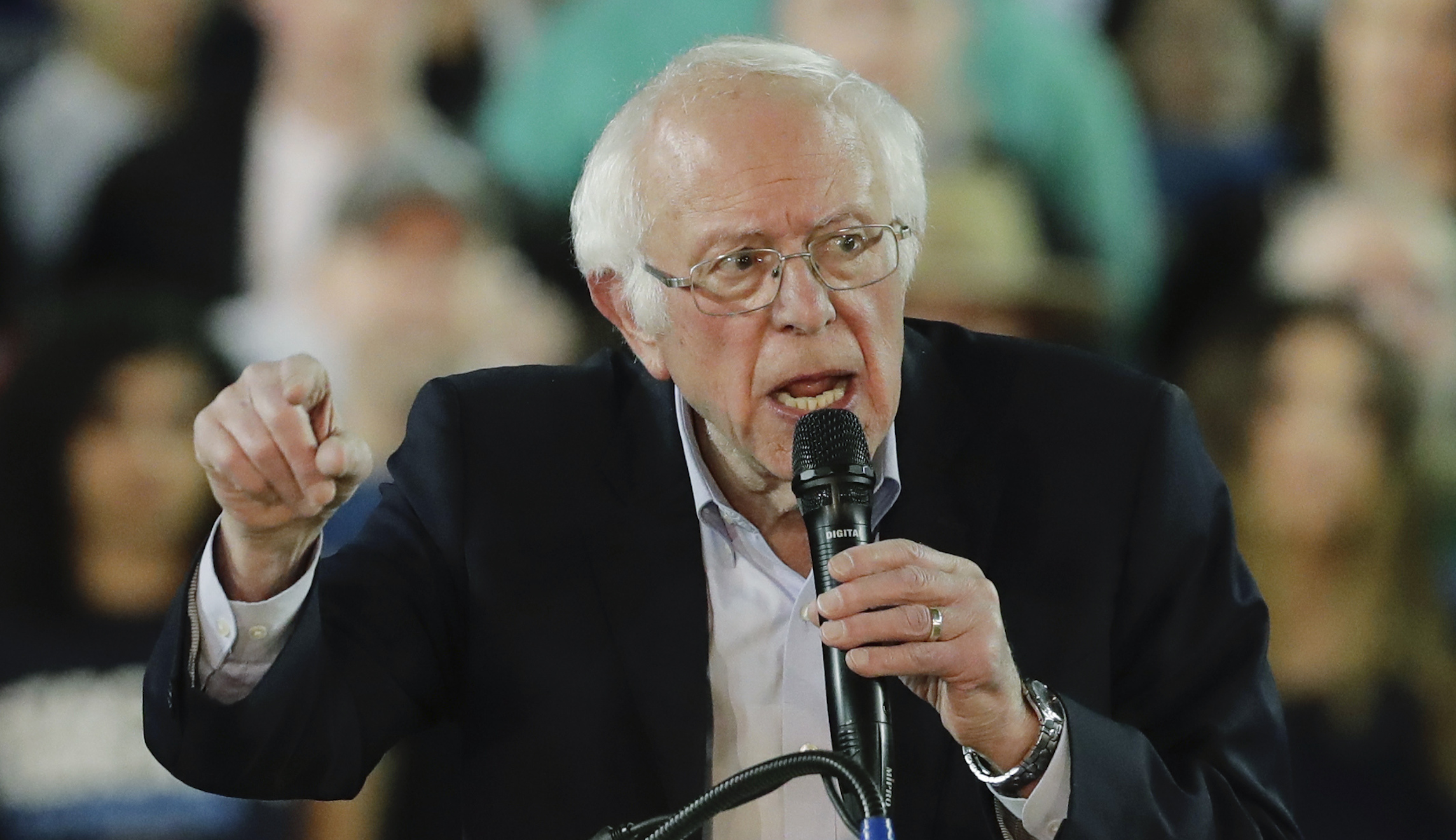 Fascist Mussolini shirt pictured in Bernie Sanders campaign mailer