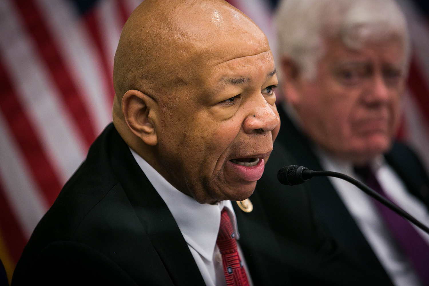 Cummings: EpiPen CEO raised prices to get ‘filthy rich’