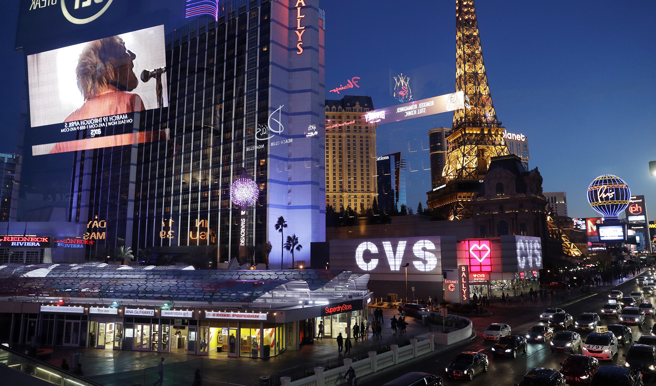 Vegas Strip shut down due to gunman