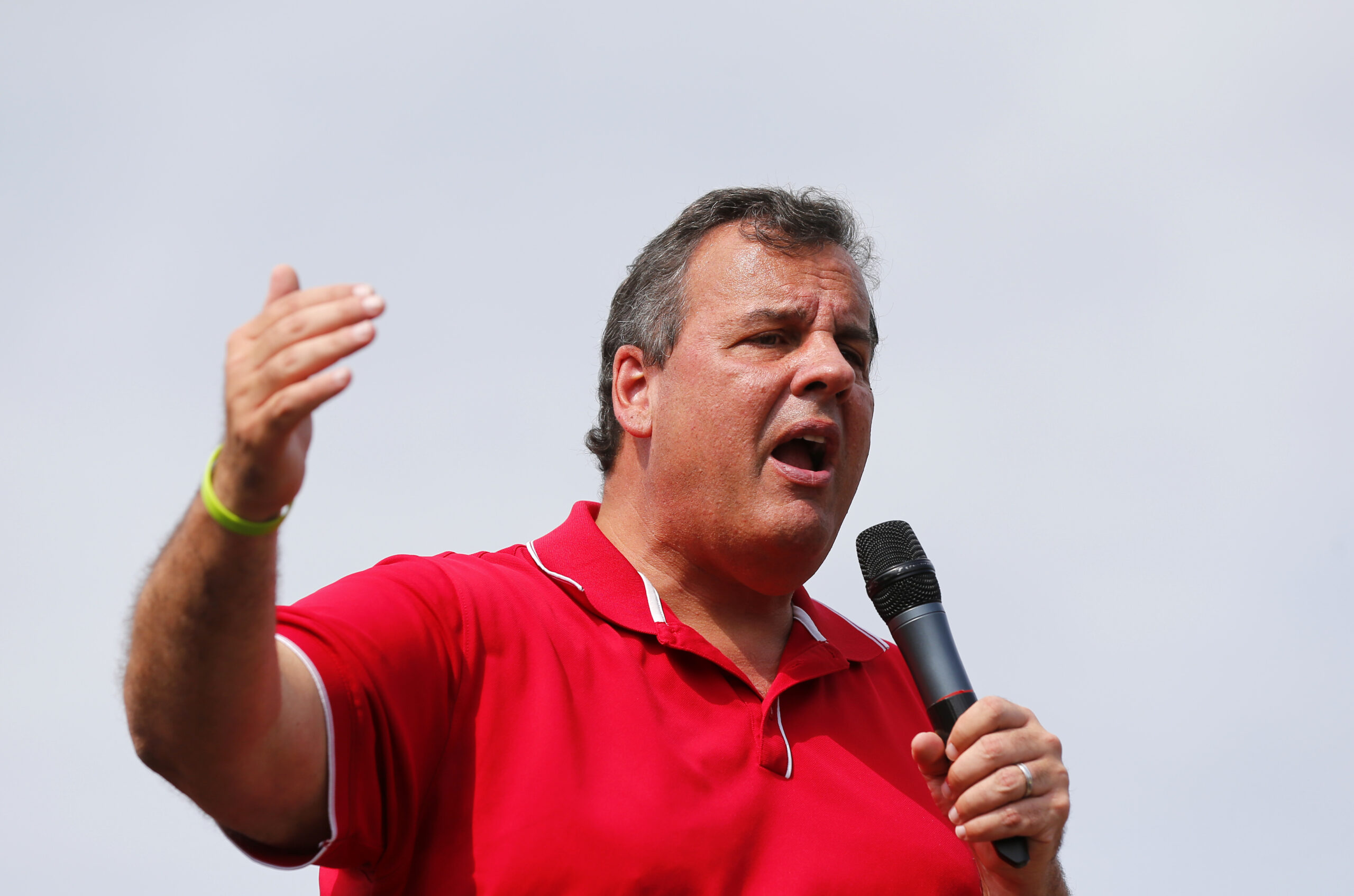 Christie: FBI, drug agents and drones needed on border