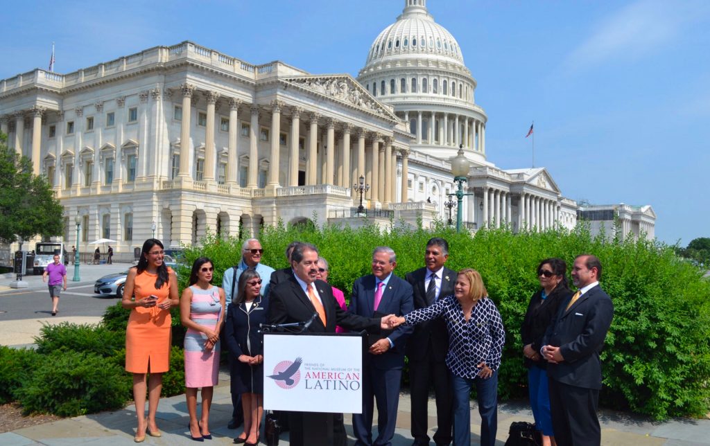 Hispanic lawmakers introduce bill to create Latino American museum