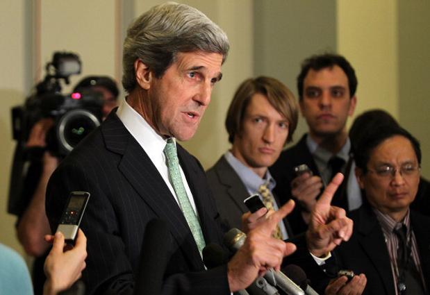 When it comes to hockey, John Kerry doesn’t talk smack