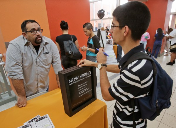 Jobless claims rise again to 293,000, now running at highest level since April