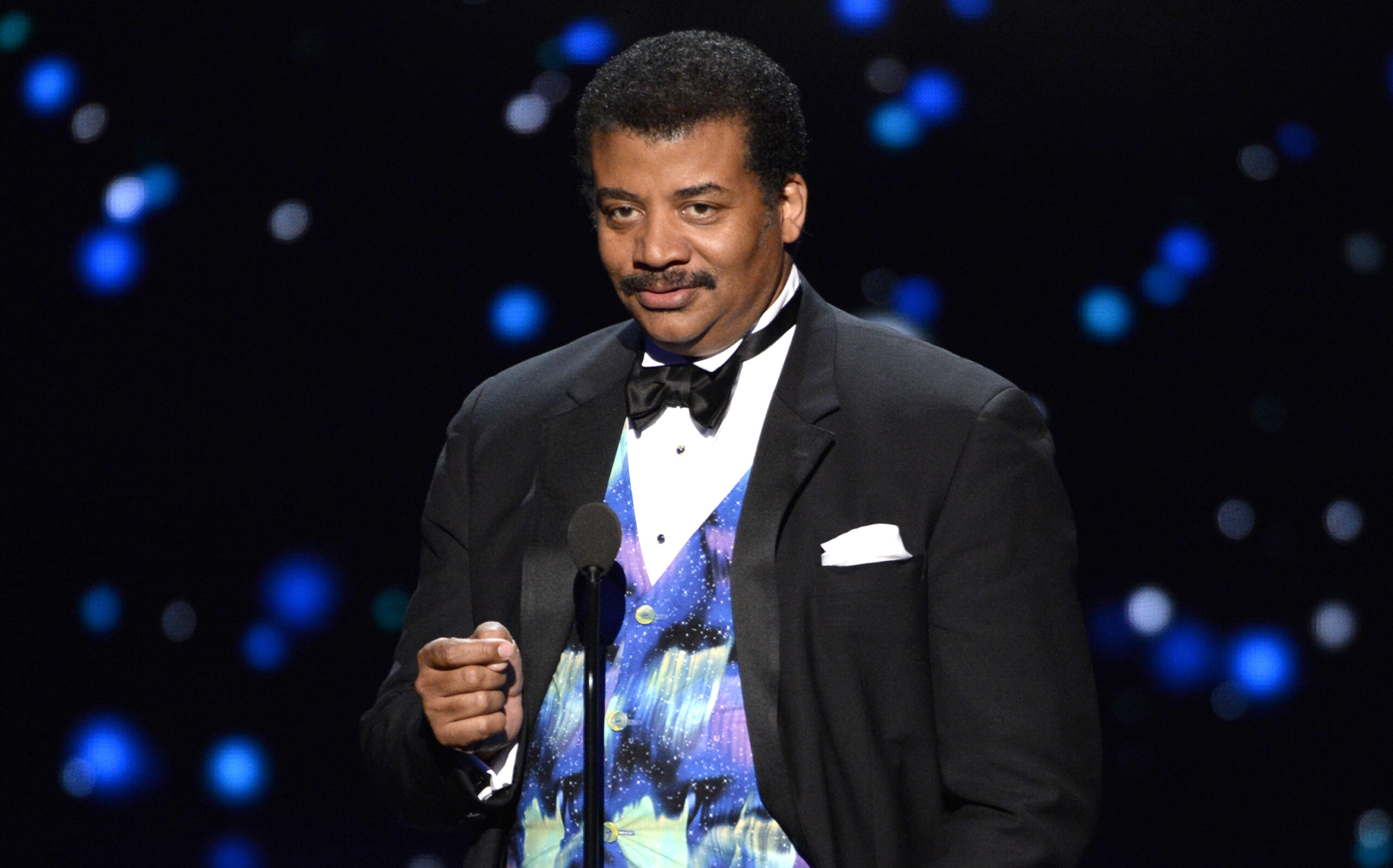 Neil deGrasse Tyson: Climate change threatens Santa