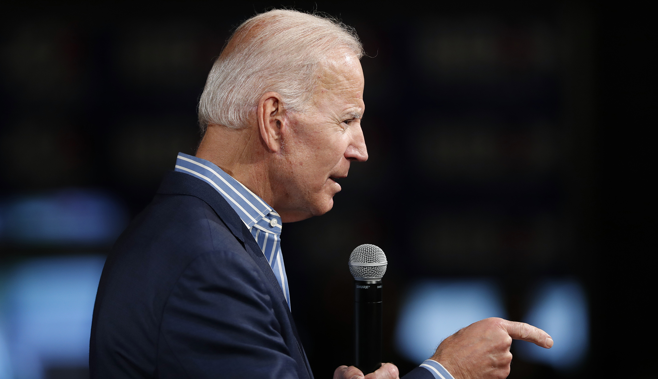 Biden brags about his time in ‘the hood’