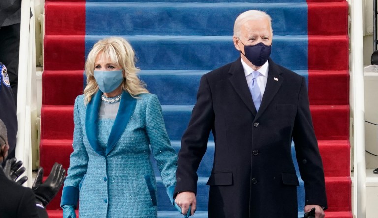 Biden issuing executive orders to overhaul pandemic response: Mask mandate, WHO reentry, and more