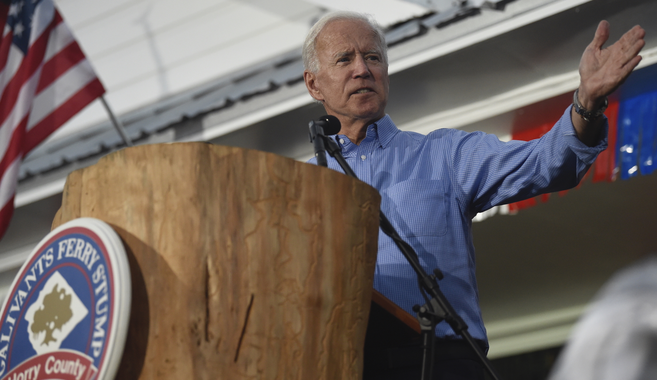 Biden calls on Trump to release transcript of call with Ukrainian president