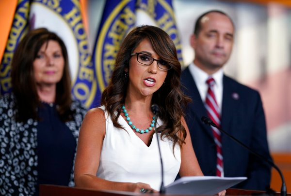 Lauren Boebert says Ilhan Omar hung up on her after both demand apologies