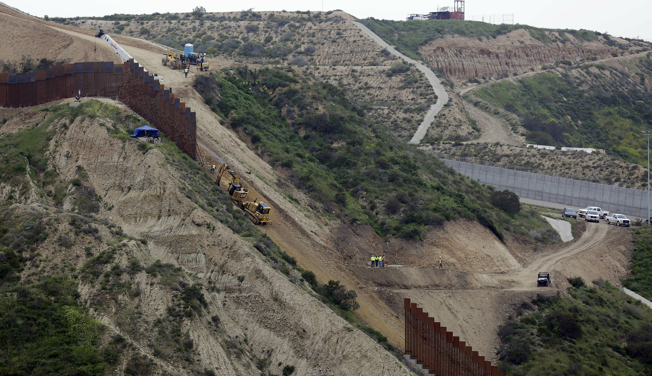 Trump is getting his wall money, even without Congress
