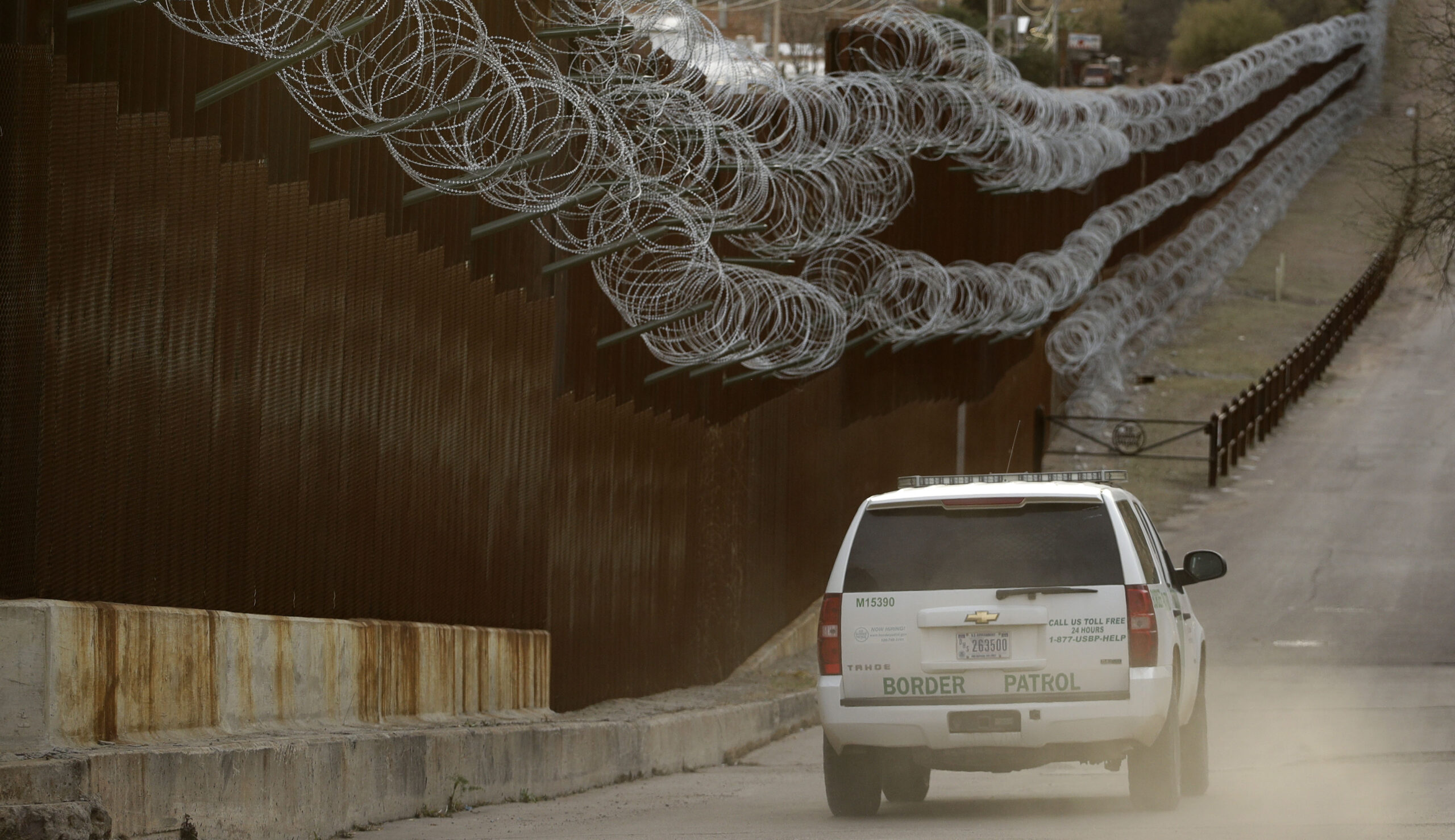 Former border patrol agent gets 9.5 years in prison for accepting bribes from drug traffickers