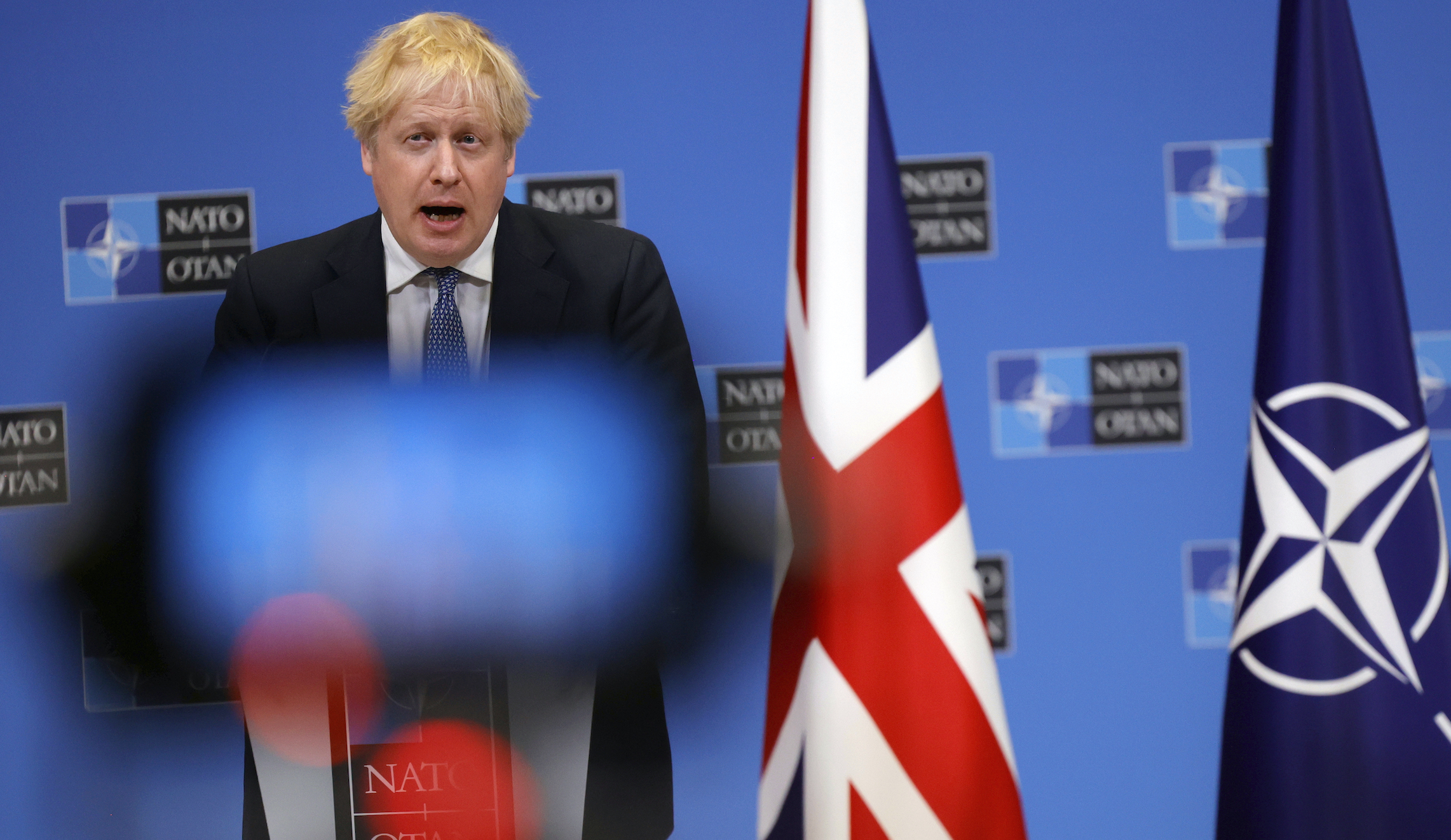 Boris Johnson takes cautious stance in confronting Russian oligarchs