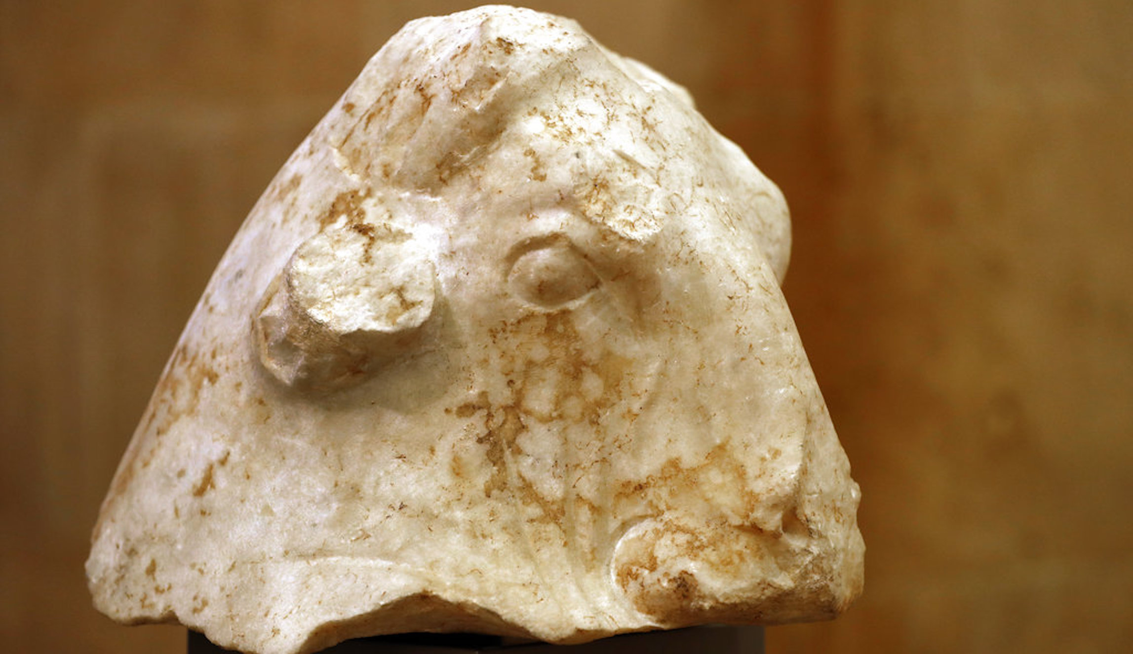 ‘Banned for life’: Billionaire surrenders 180 stolen antiquities