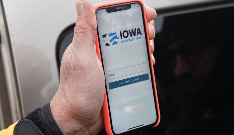 Iowa Democratic Party extends deadline to challenge muddled caucus results