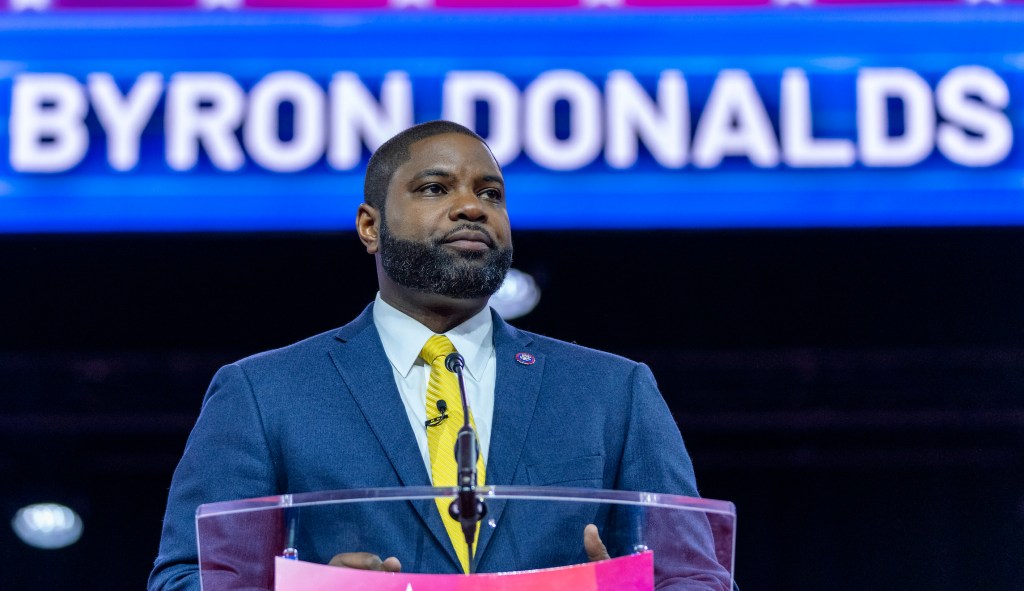 Rep. Byron Donalds endorses Trump for 2024